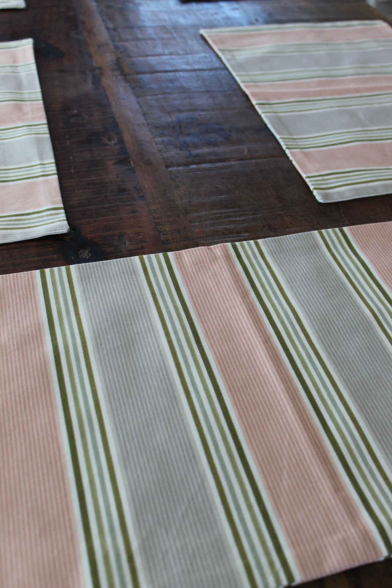 Pinkie's Up Placemats