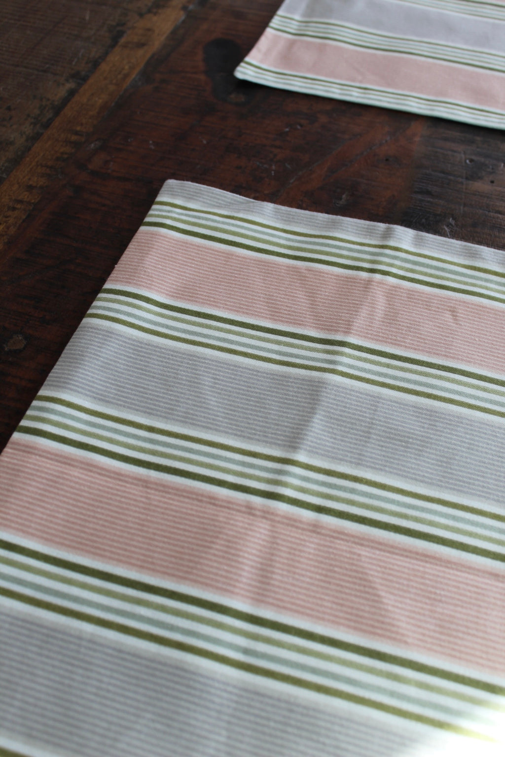 Pinkie's Up Placemats