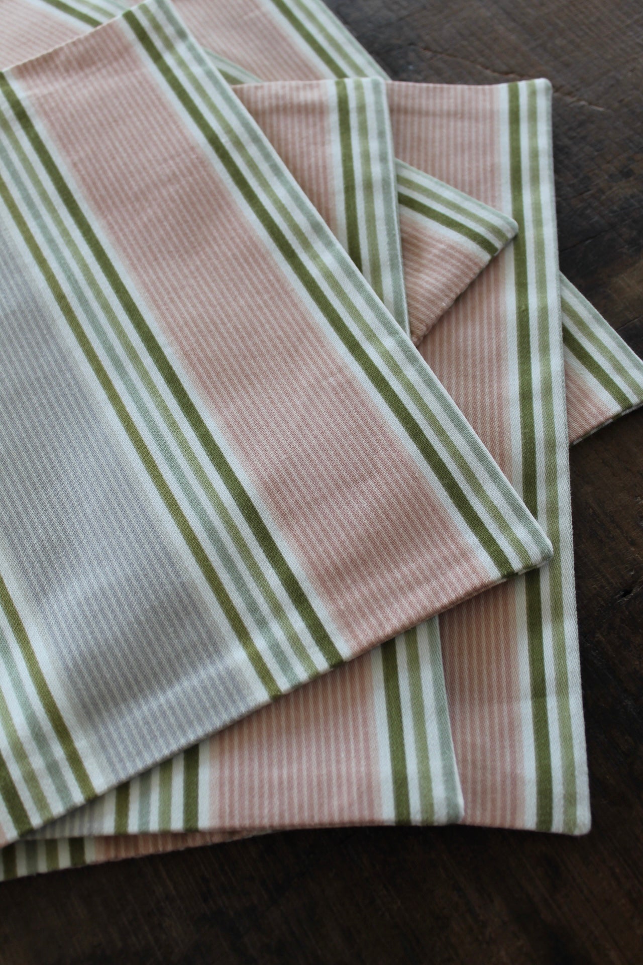 Pinkie's Up Placemats